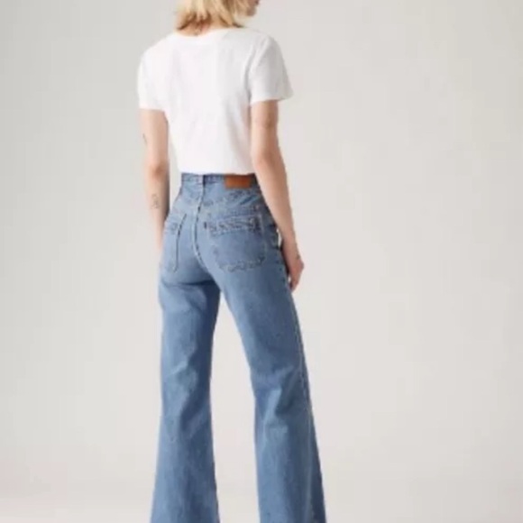 SOLD-Levi's Super-High Rise Ribcage Bell Flare Blue Jeans Women’s NWT Size 29X32 - Picture 6 of 16